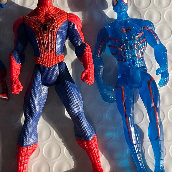 Marvel Spiderman & Other DC Comic Superhero Figures- 8 Total - Picture 4 of 16